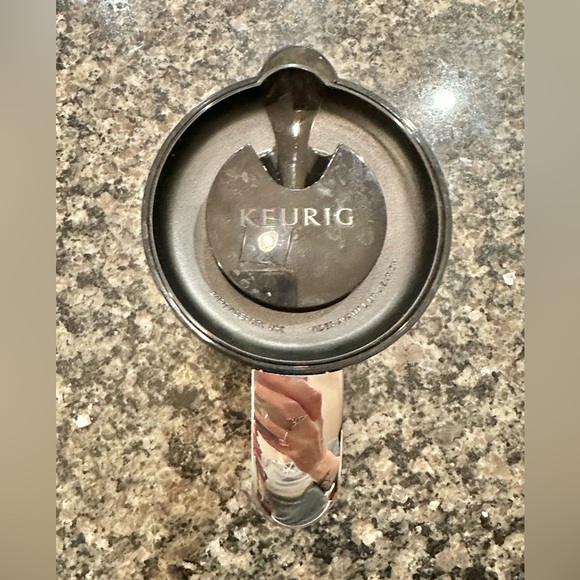 NWT Keurig 2.0 K-Carafe Coffee Pot Pitcher with Lid - 32 oz - Picture 2 of 2